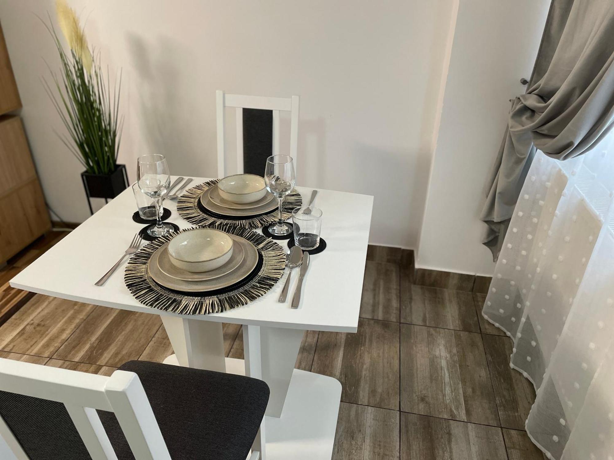 Central Studio Lcs Hunedoara Zewnętrze zdjęcie